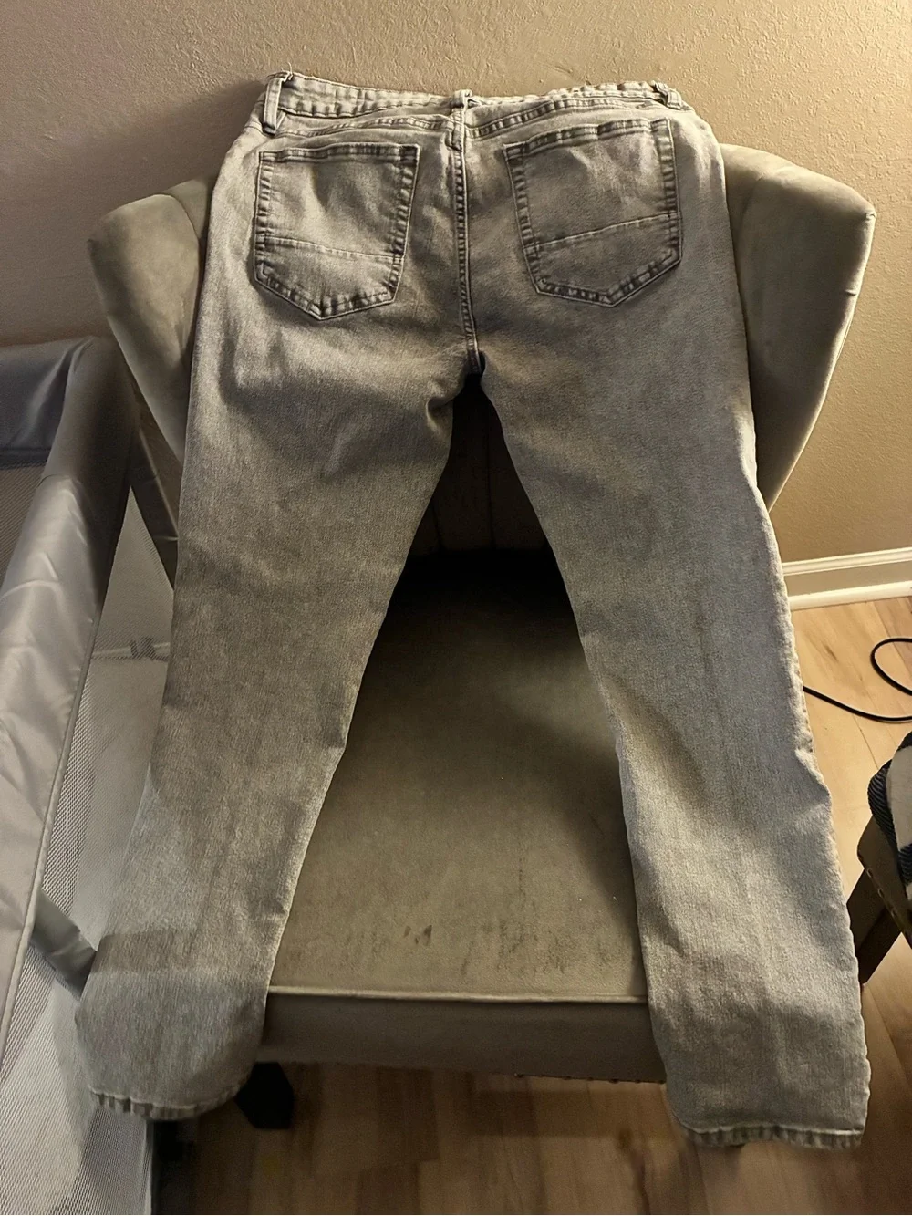 Nomad Men's Light Gray Relaxed Jeans